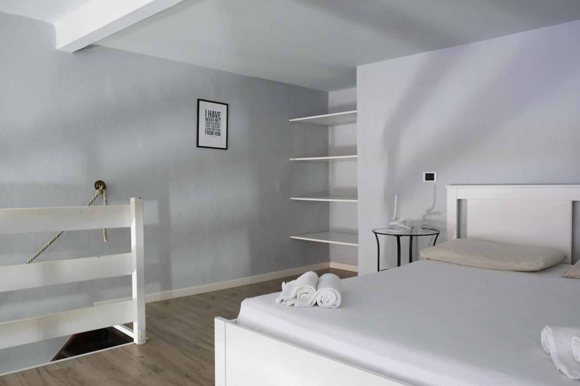 Carega City Center Apartment Верона Экстерьер фото
